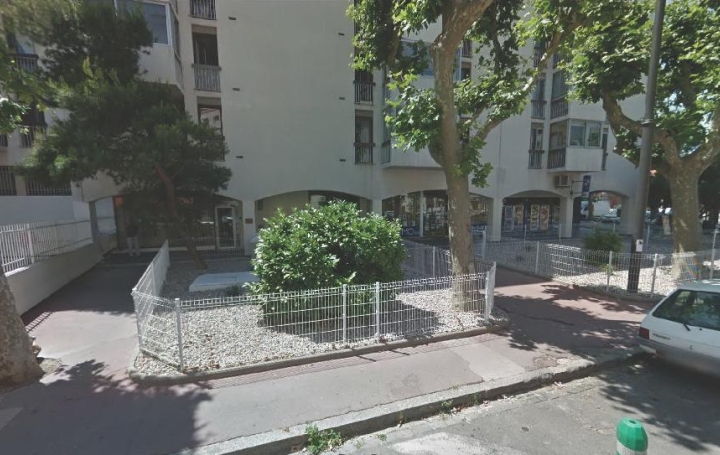 Local commercial   PERPIGNAN  11 m2 220 € 